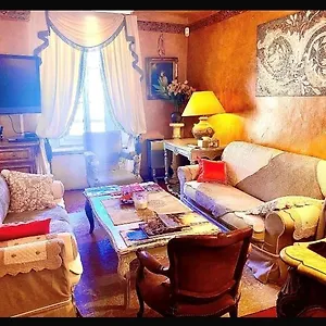 https://appartement-de-luxe-au-cur-de-saint-tropez.fr-provencehotel.com