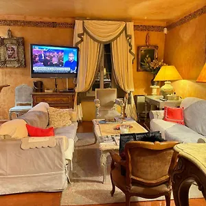 https://appartement-de-luxe-au-cur-de-saint-tropez.fr-provencehotel.com